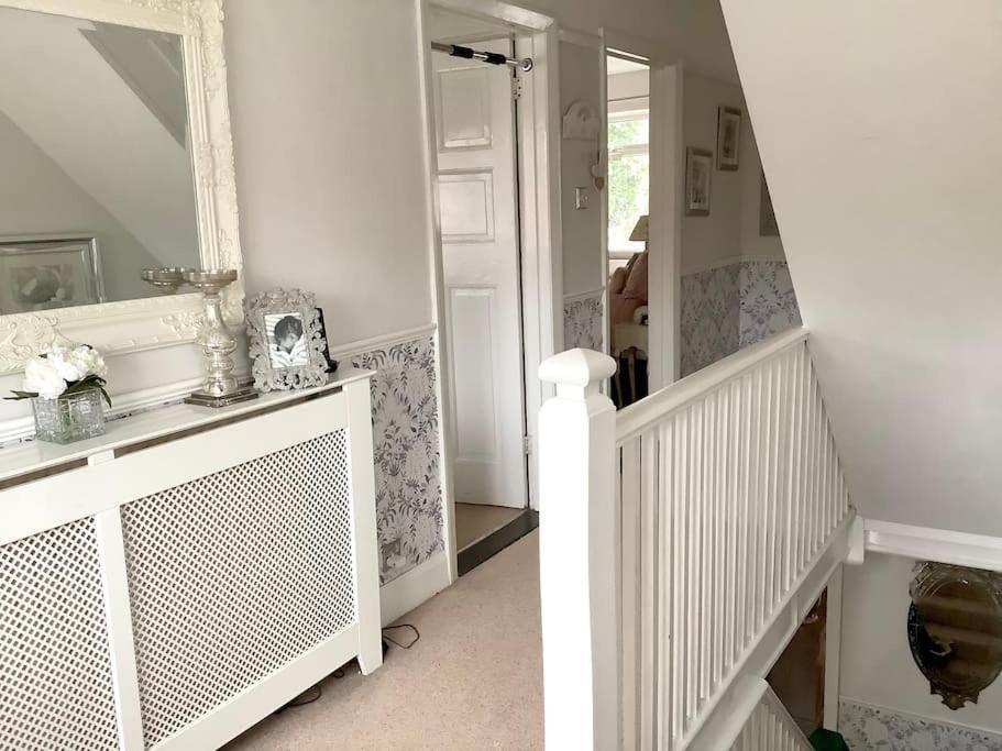 Goodwood Fos 5 Minutes Chichester Sleeps 8 Lavant Exterior foto