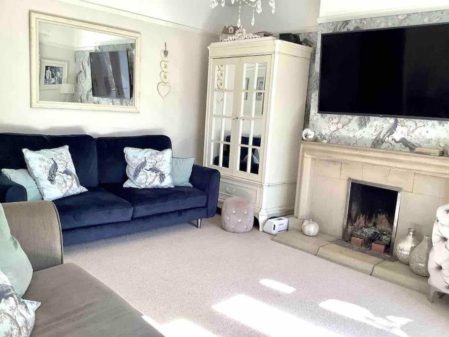 Goodwood Fos 5 Minutes Chichester Sleeps 8 Lavant Exterior foto