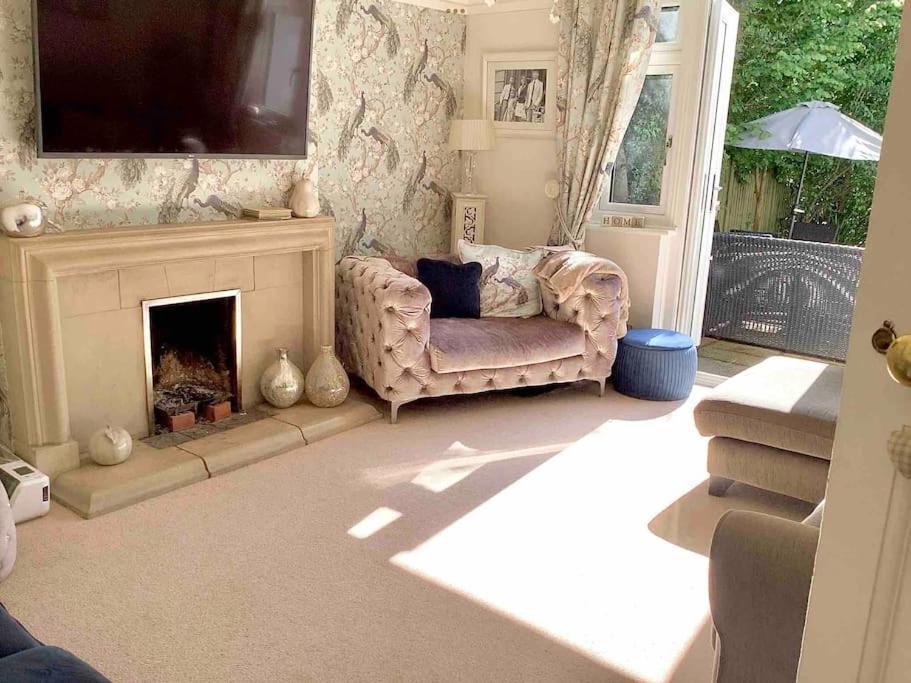 Goodwood Fos 5 Minutes Chichester Sleeps 8 Lavant Exterior foto