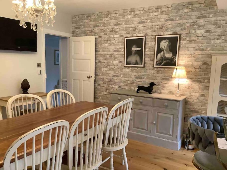 Goodwood Fos 5 Minutes Chichester Sleeps 8 Lavant Exterior foto